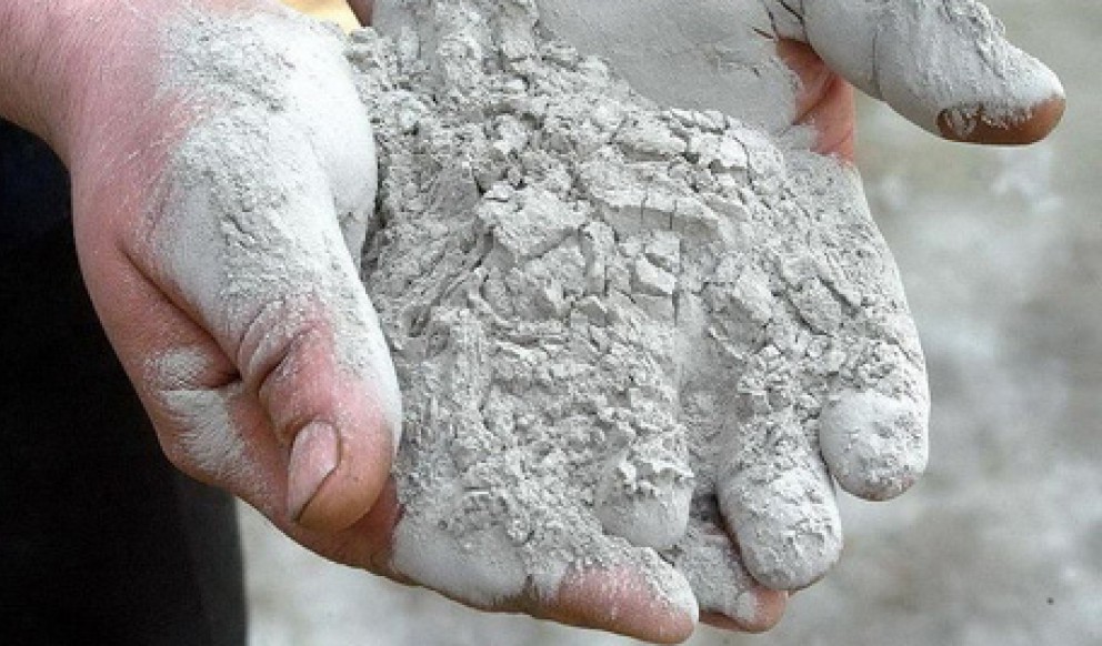 1360024323_cement